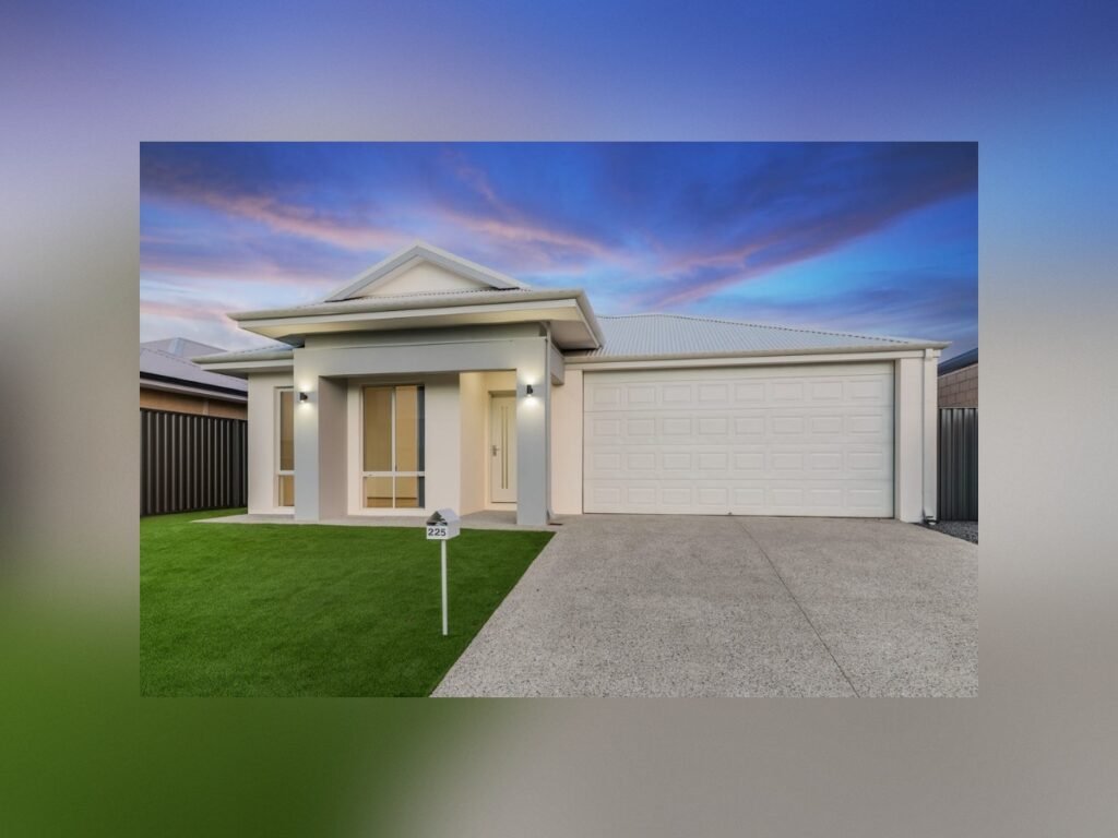 Single-Storey Minimalist House.